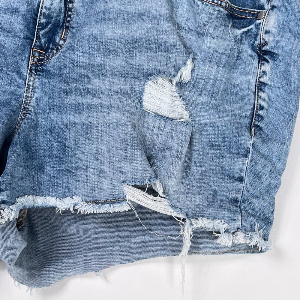 Torrid Blue Denim Distressed Cut Off Stretch High Rise Womens Shorts Size 24 - Picture 4 of 8